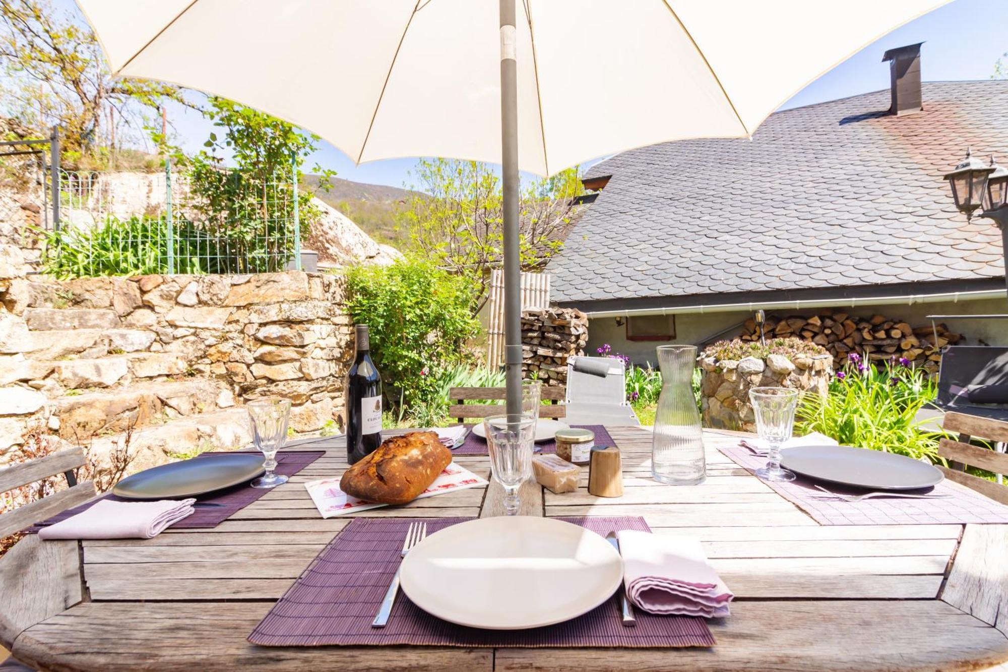 Chalet En Castel อักซ์-เลส์-แตร์มส์ ภายนอก รูปภาพ
